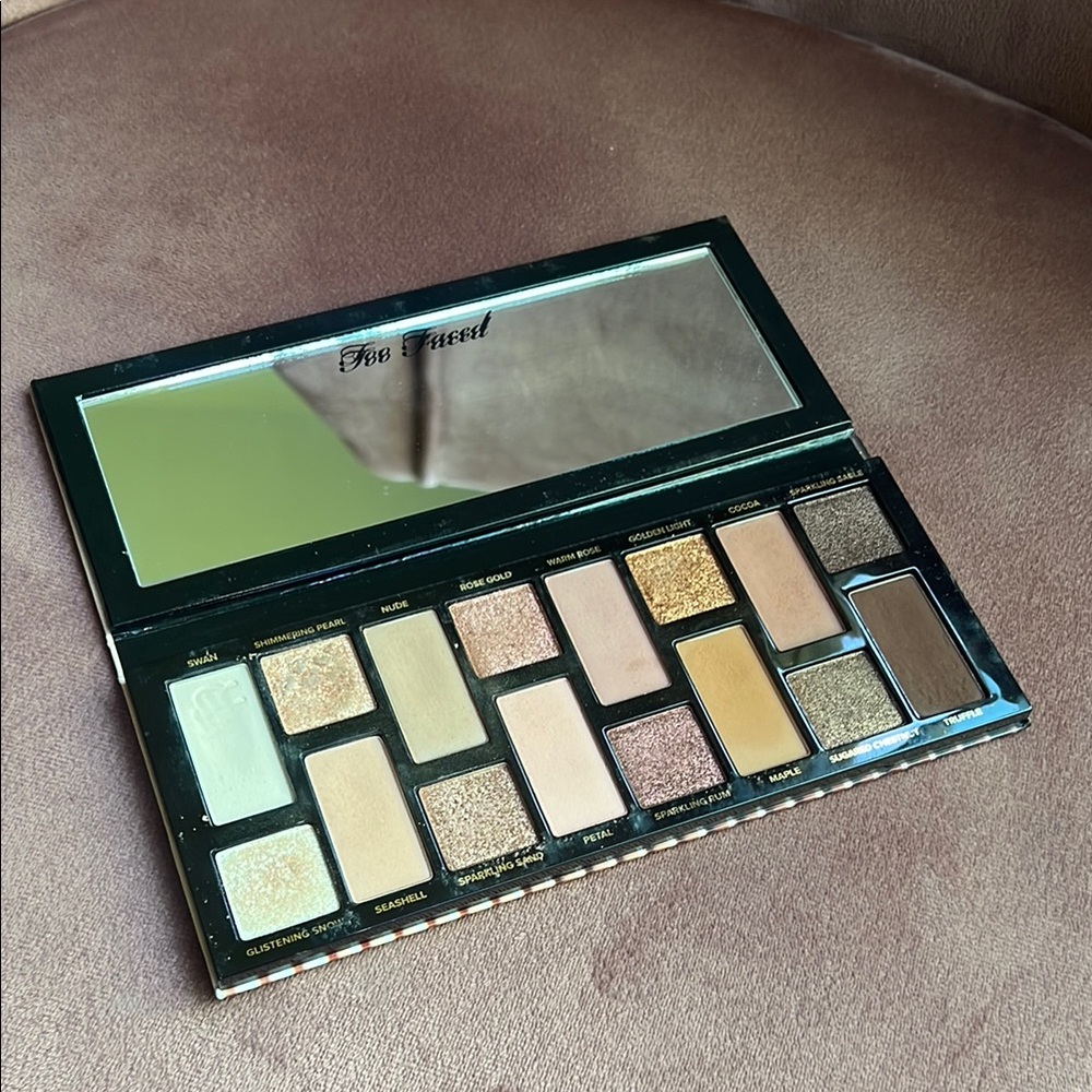 Too Faced Natural Nudes Born This Way Eyeshadow Palette